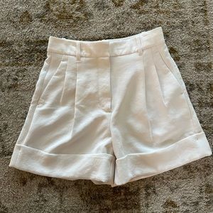 Aritzia Wilfred Shorts Size 4